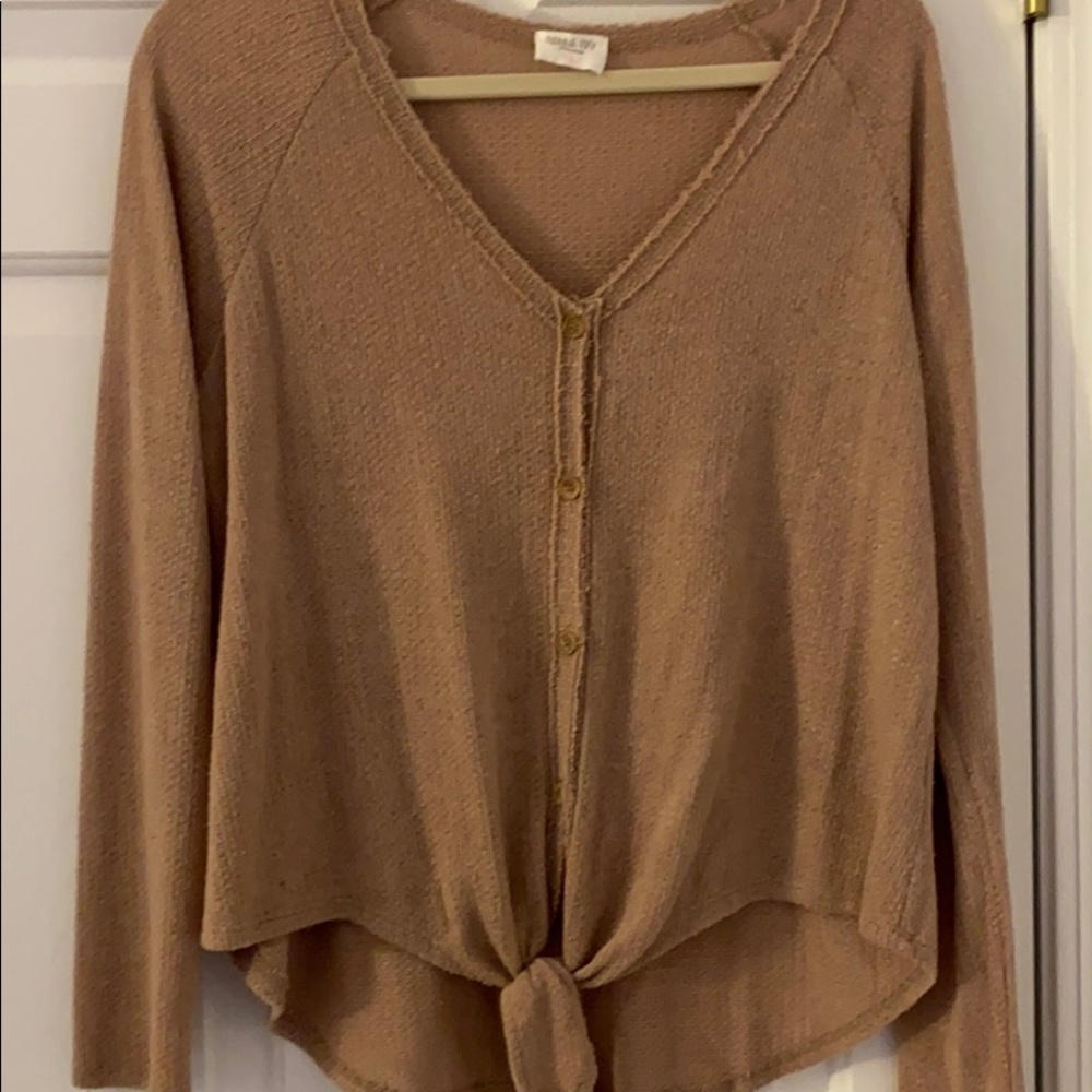 Long sleeve knit